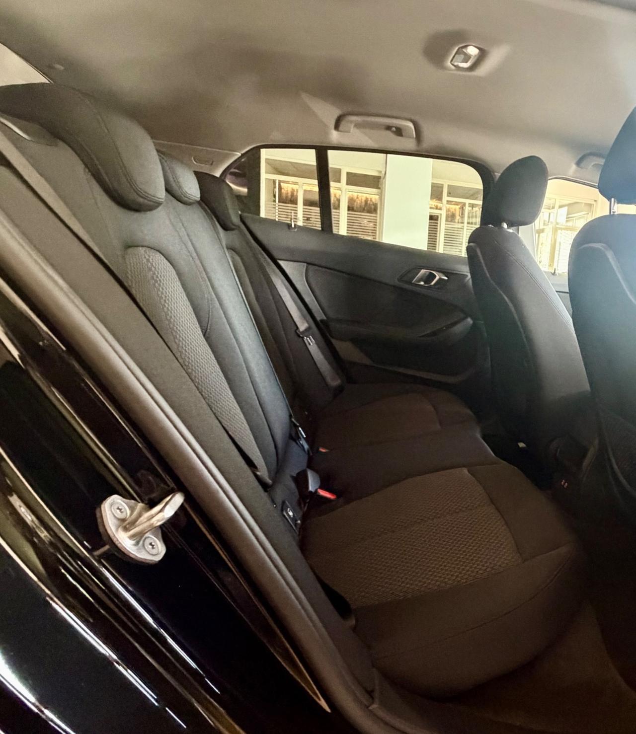 Bmw 116 118d 5p. Advantage
