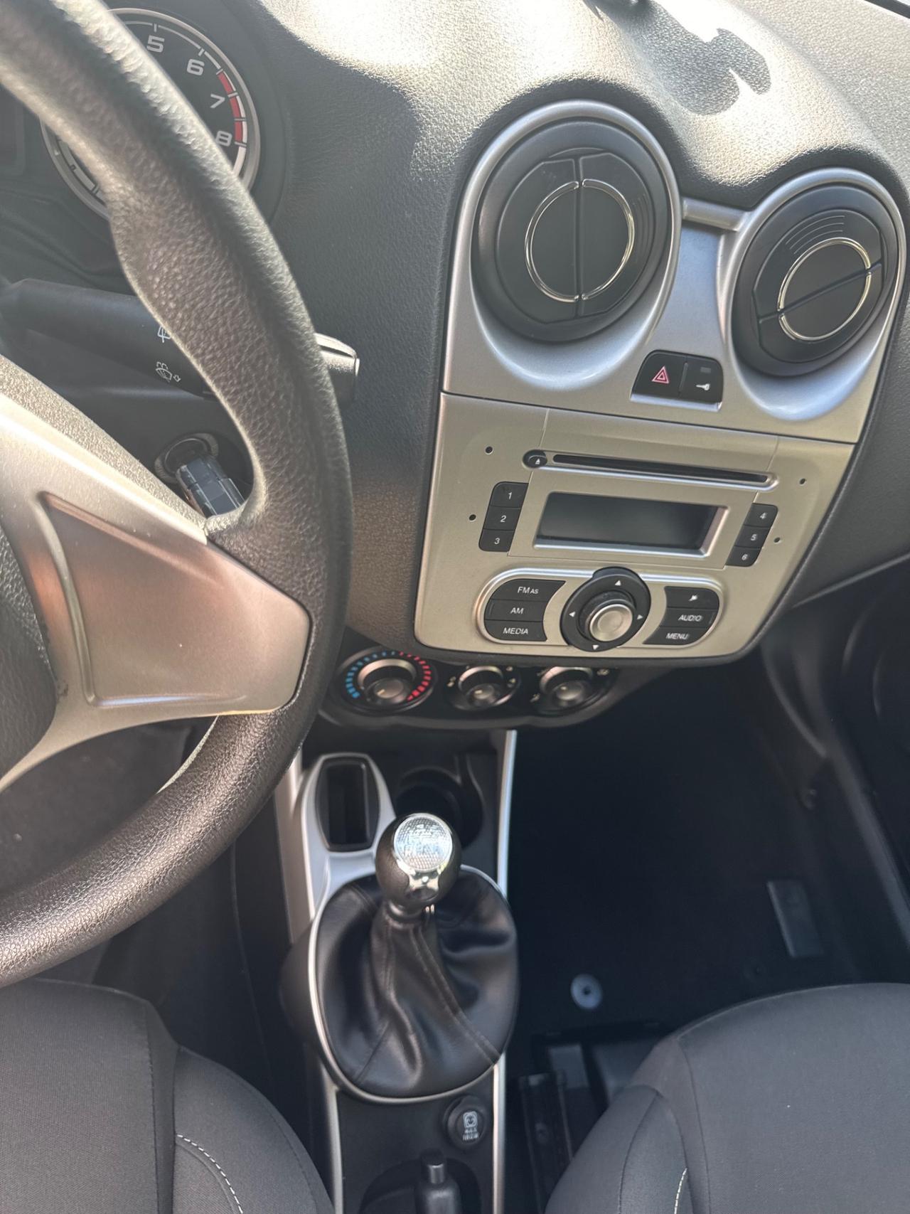 Alfa Romeo MiTo 1.4 benzina 77 cv neopatentati
