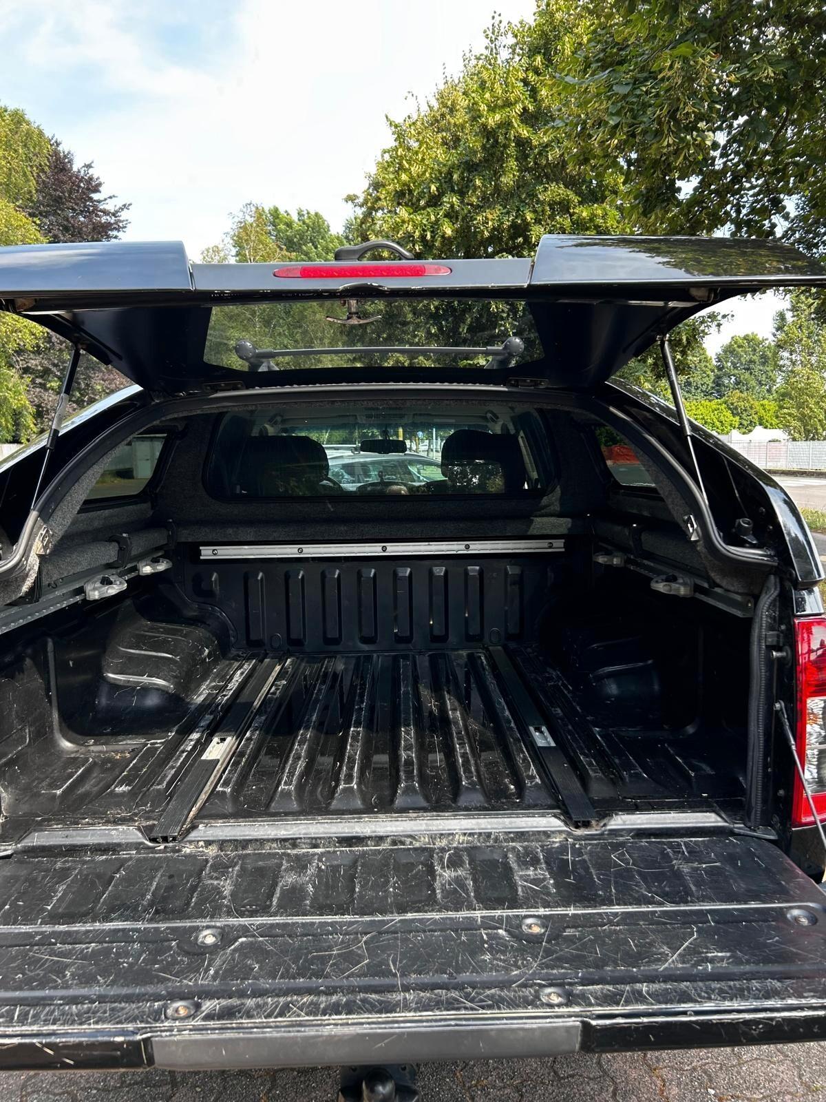 Nissan Navara 2.5 dCi 190CV 4 porte Double Cab XE