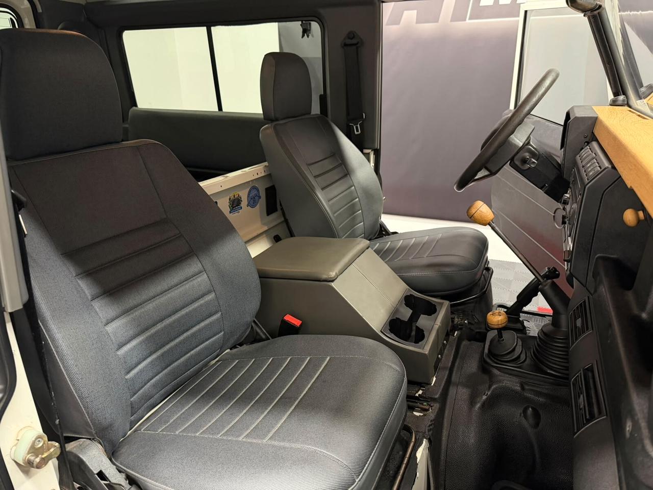 Land Rover Defender 90 2.5 Td5