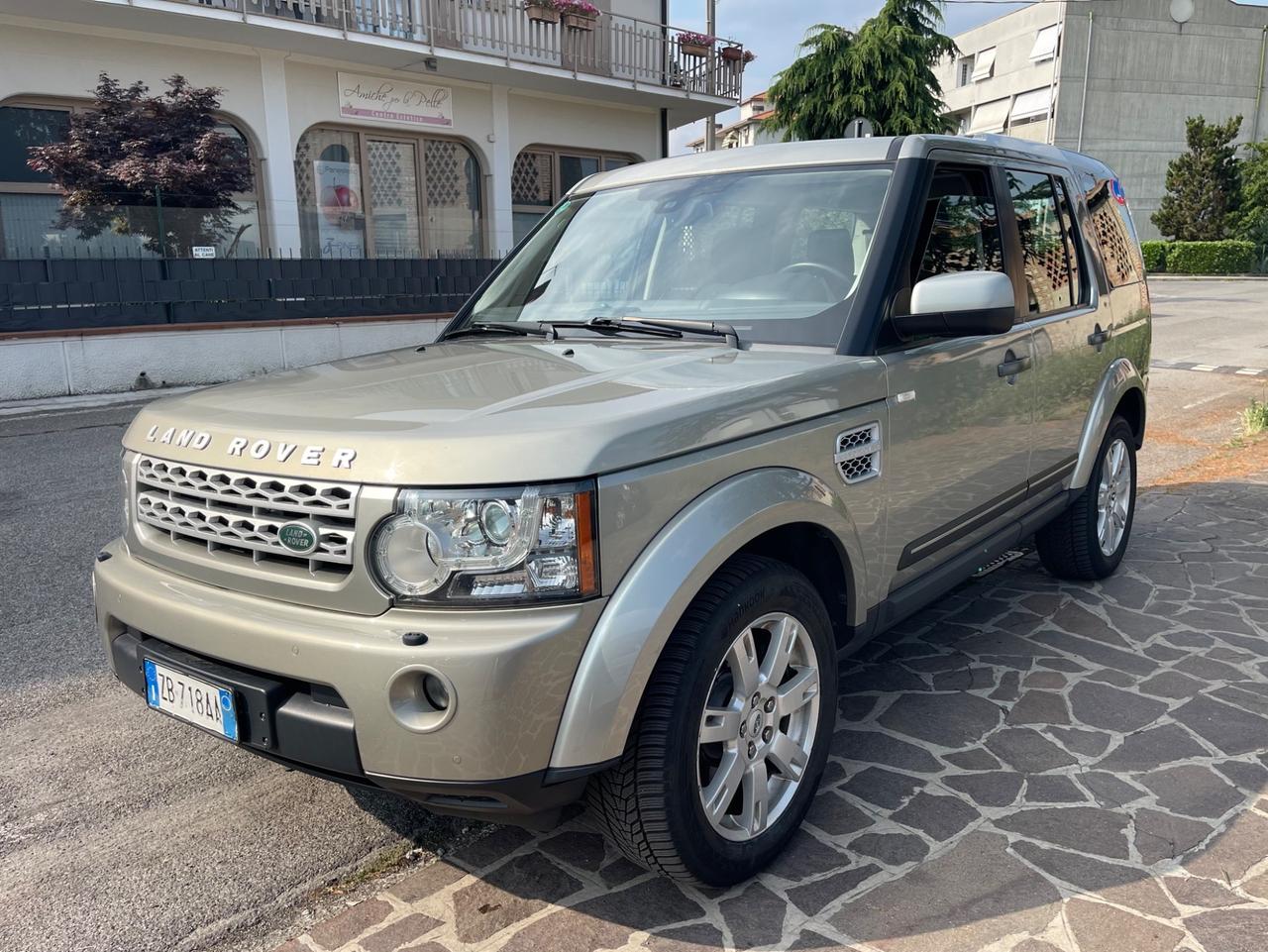 Land Rover Discovery 4 3.0 SDV6 245CV HSE