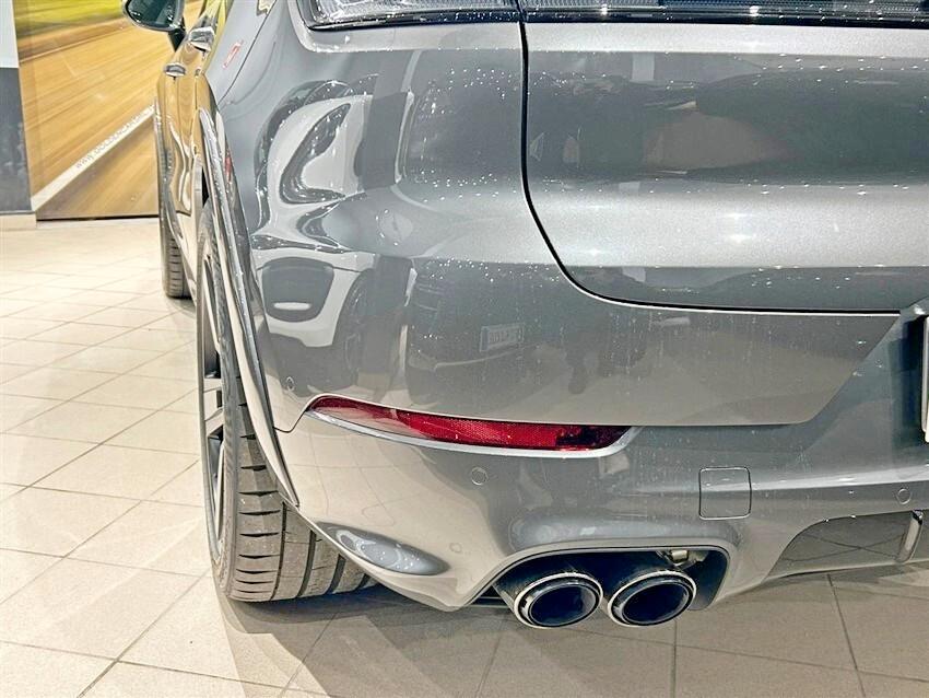 Porsche Cayenne Coupé 3.0 V6