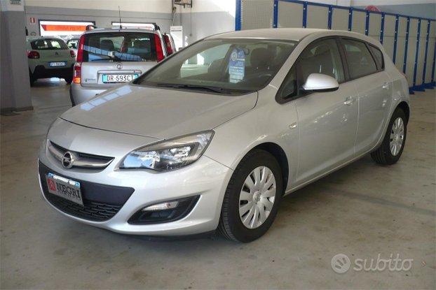 Opel Astra 1.4 100cv Active benzina