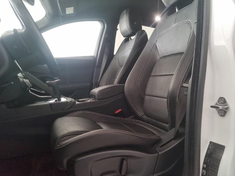 JAGUAR E-Pace (X540) E-Pace 2.0D 150 CV A...