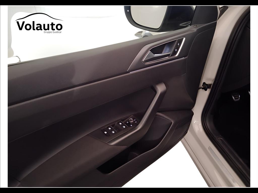 VOLKSWAGEN Taigo - Taigo 1.0 tsi R-Line 110cv