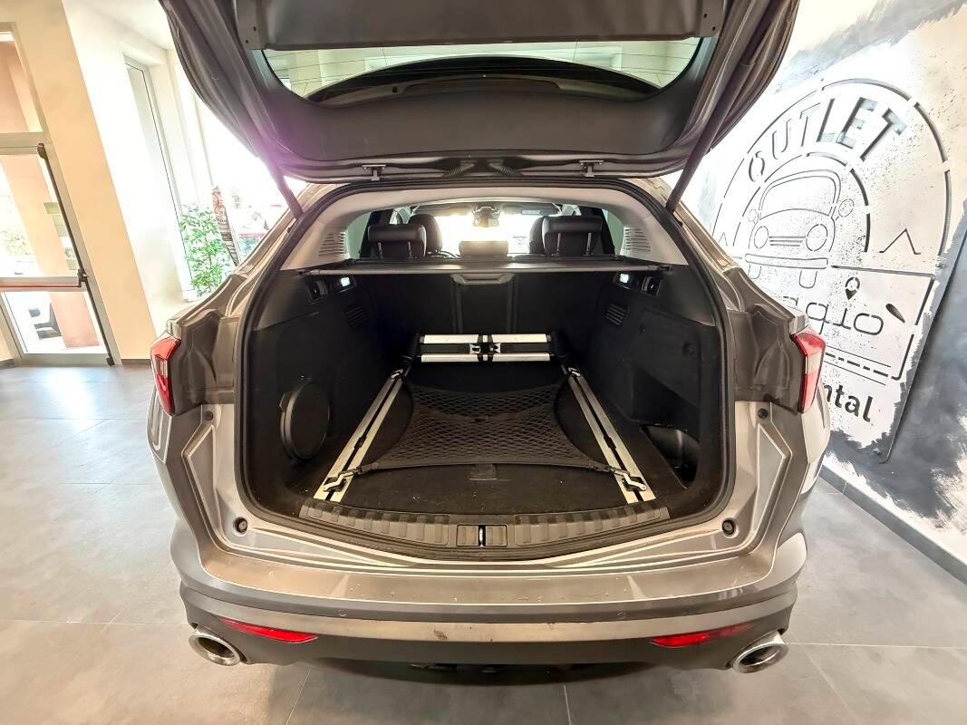 Alfa Romeo Stelvio 2.2 t Business Q4 210cv auto
