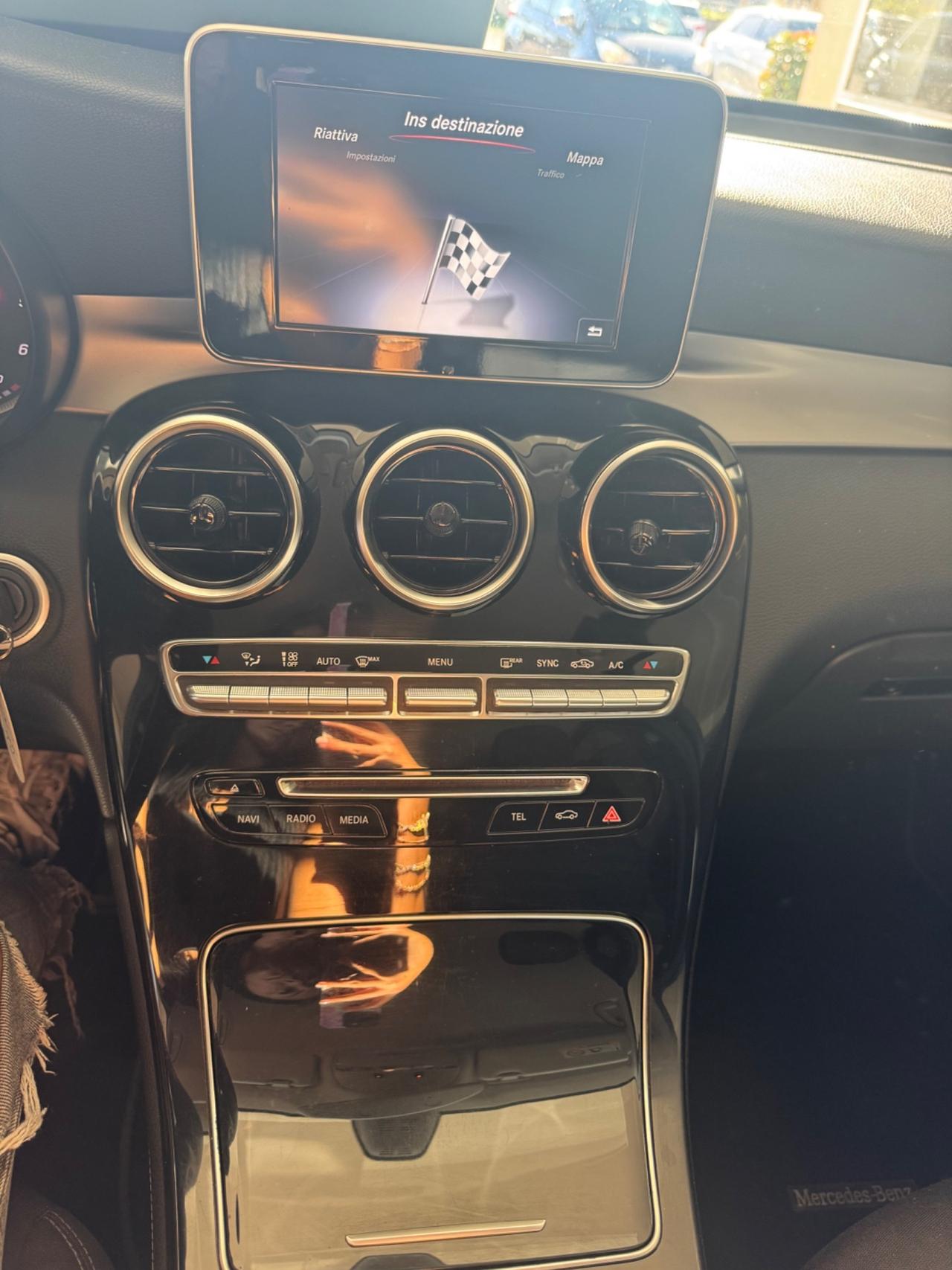 Mercedes-benz GLC 220