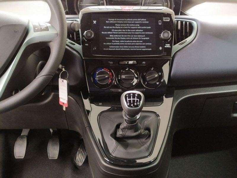 Lancia Ypsilon 1.0 firefly hybrid Gold s&s 70cv 5p.ti