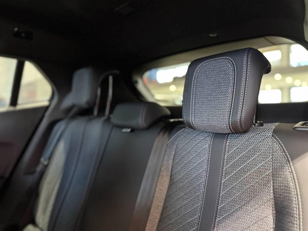 PEUGEOT 2008 II 2023 - 2008 1.2 puretech Allure s&s 100cv