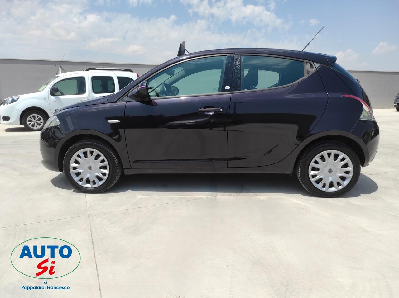 Lancia Ypsilon 1.2 Benz - 69cv NEOPATENTATI