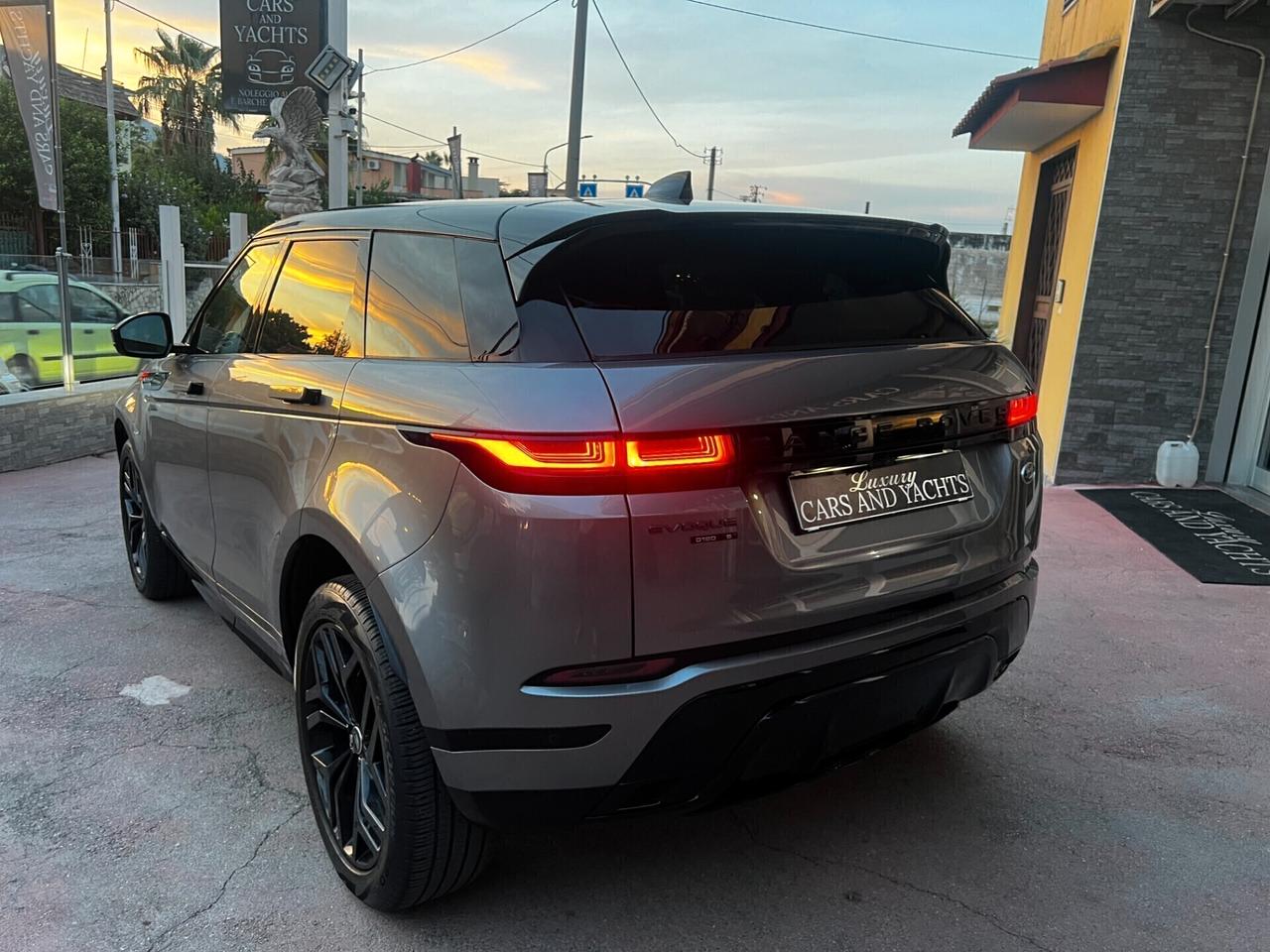 Land Rover Range Evoque 2.0D 150 CV R-Dynamic-2020 - FULL