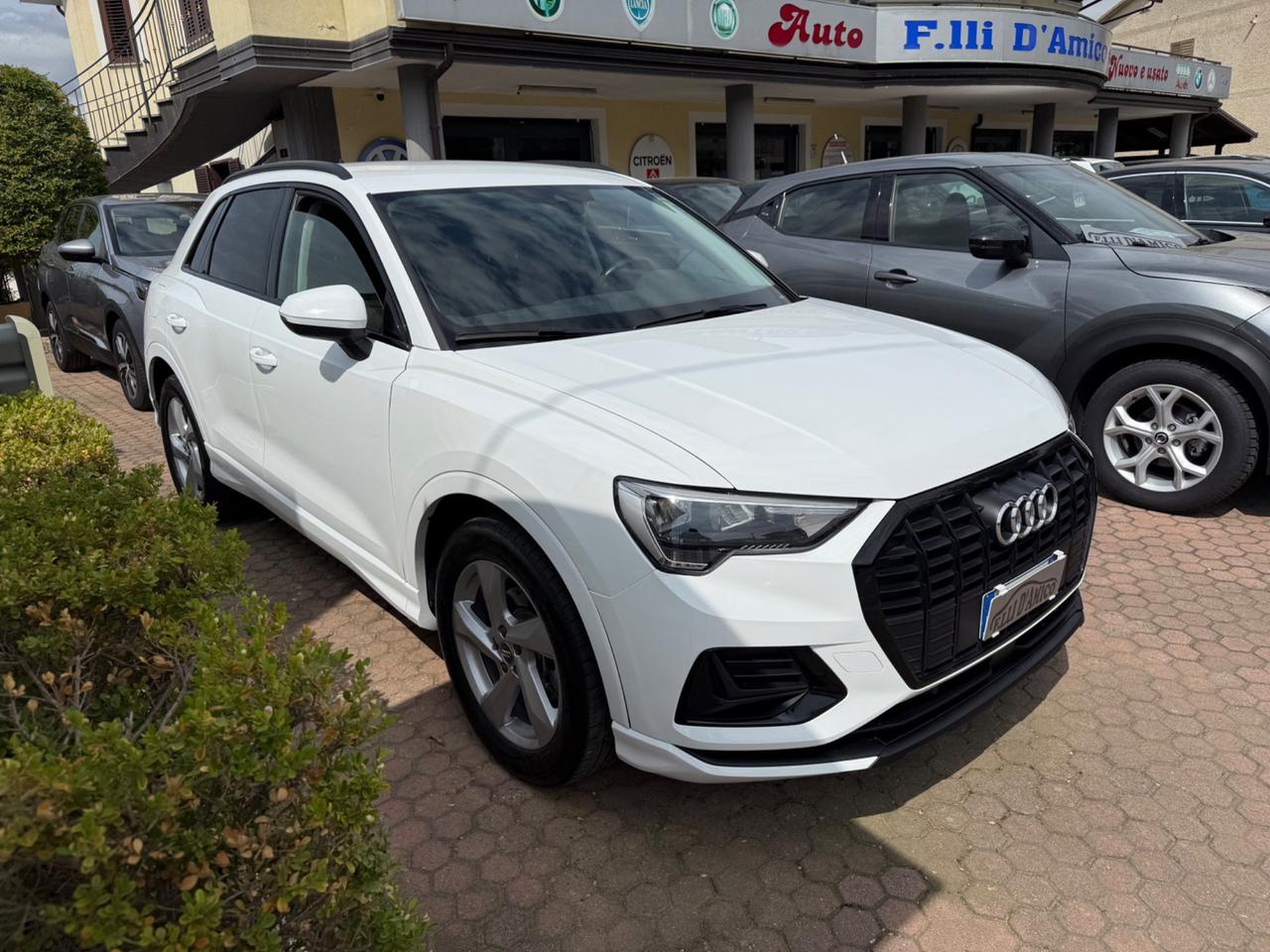 Audi Q3 35 TDI S tronic Business