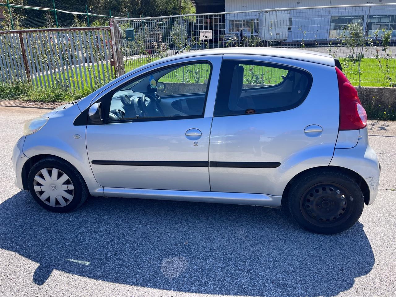 Peugeot 107 1.0 68CV 5p. Desir