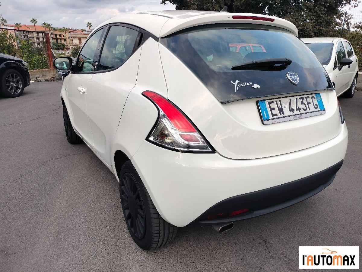LANCIA - Ypsilon 1.3 mjt Silver 95cv