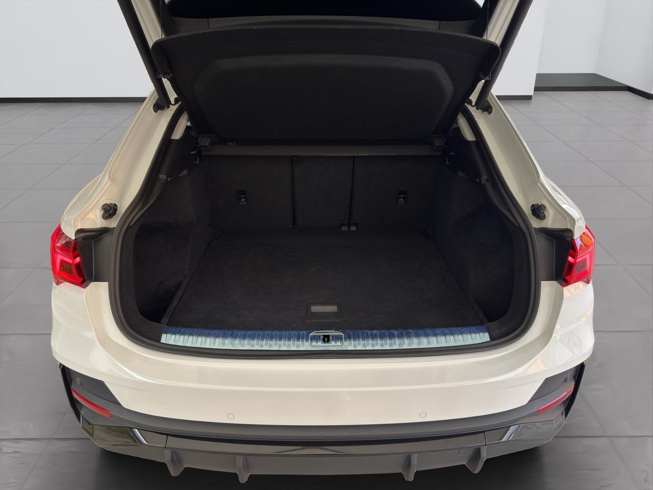 AUDI Q3 SPB 35 TDI S TRONIC S LINE EDITION - MY21