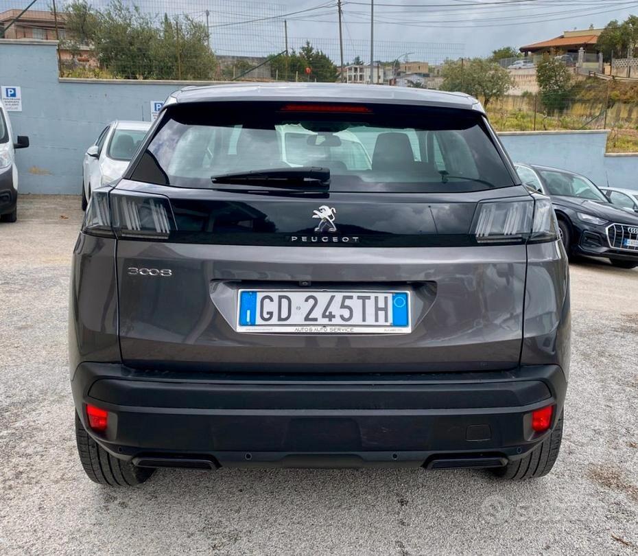 Peugeot 3008 HDi 130 CV Allure Navi Virtual Camera