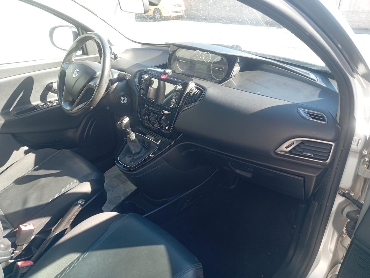 Lancia Ypsilon 1.3 MJT 16V 95 CV 5 porte S&S Platinum