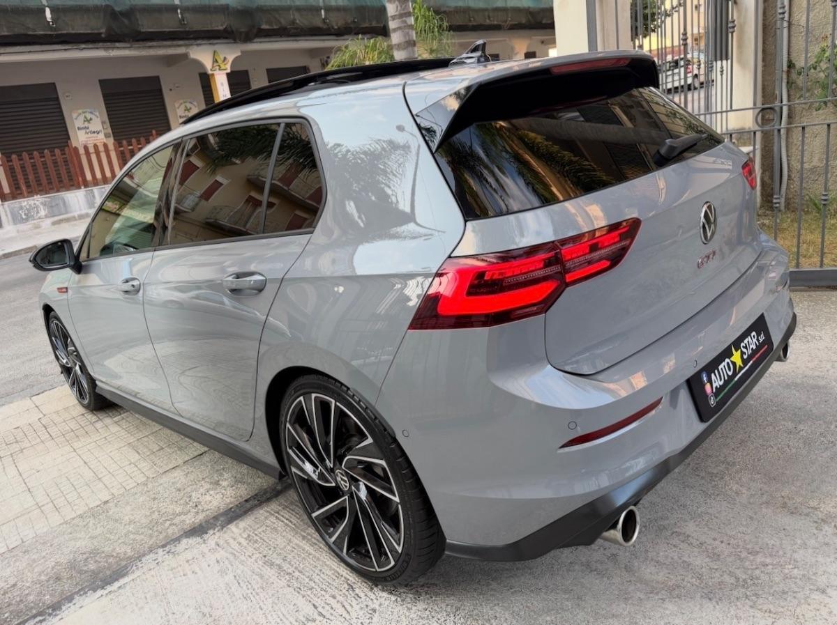 Volkswagen Golf 8 GTI 2.0 TSI 245CV
