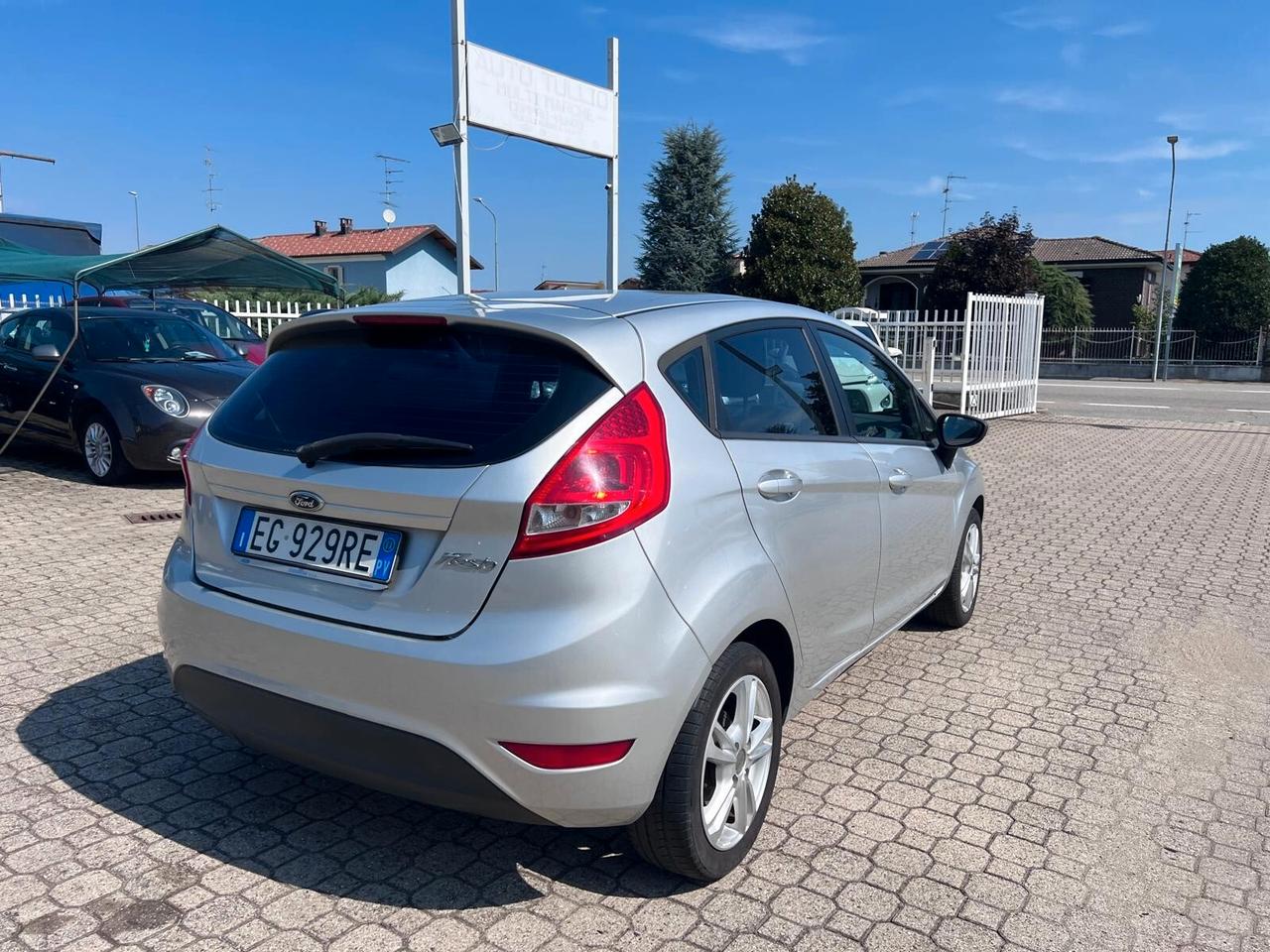 Ford Fiesta 1.4 TDCi 70CV 5 porte Titanium