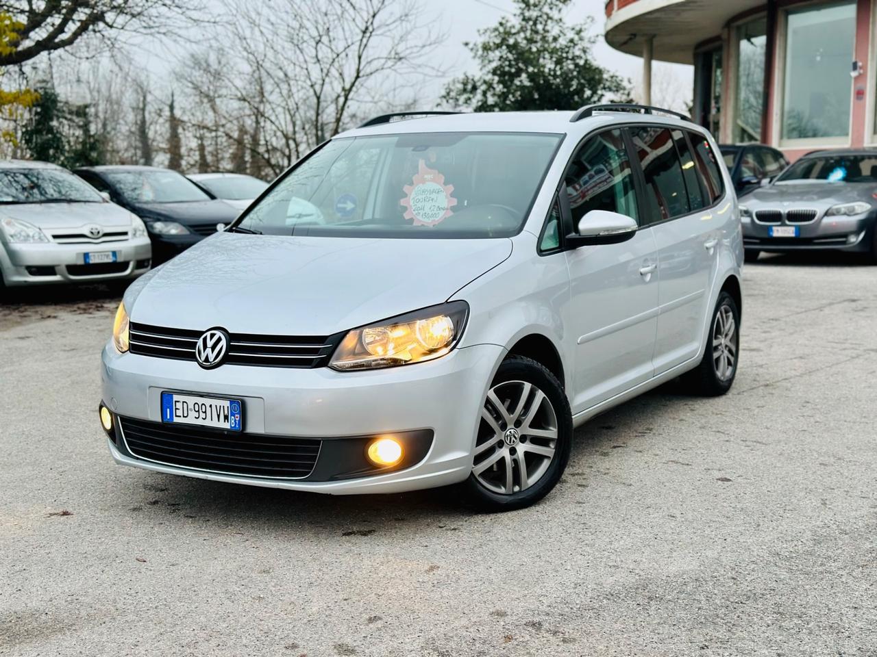 Volkswagen Touran 2011 1.2 benzina km solo 130,000GARANZIA 12 MESI ! ! !