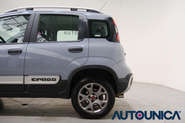 FIAT Panda CROSS 0.9 TWINAIR TURBO S&S 4x4 NEOPATENTATI