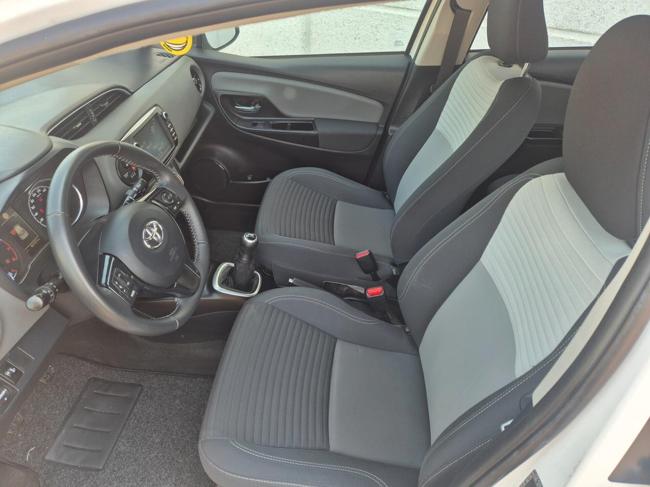 Toyota Yaris 1.0 Benzina Euro 6 NEOPATENTATO