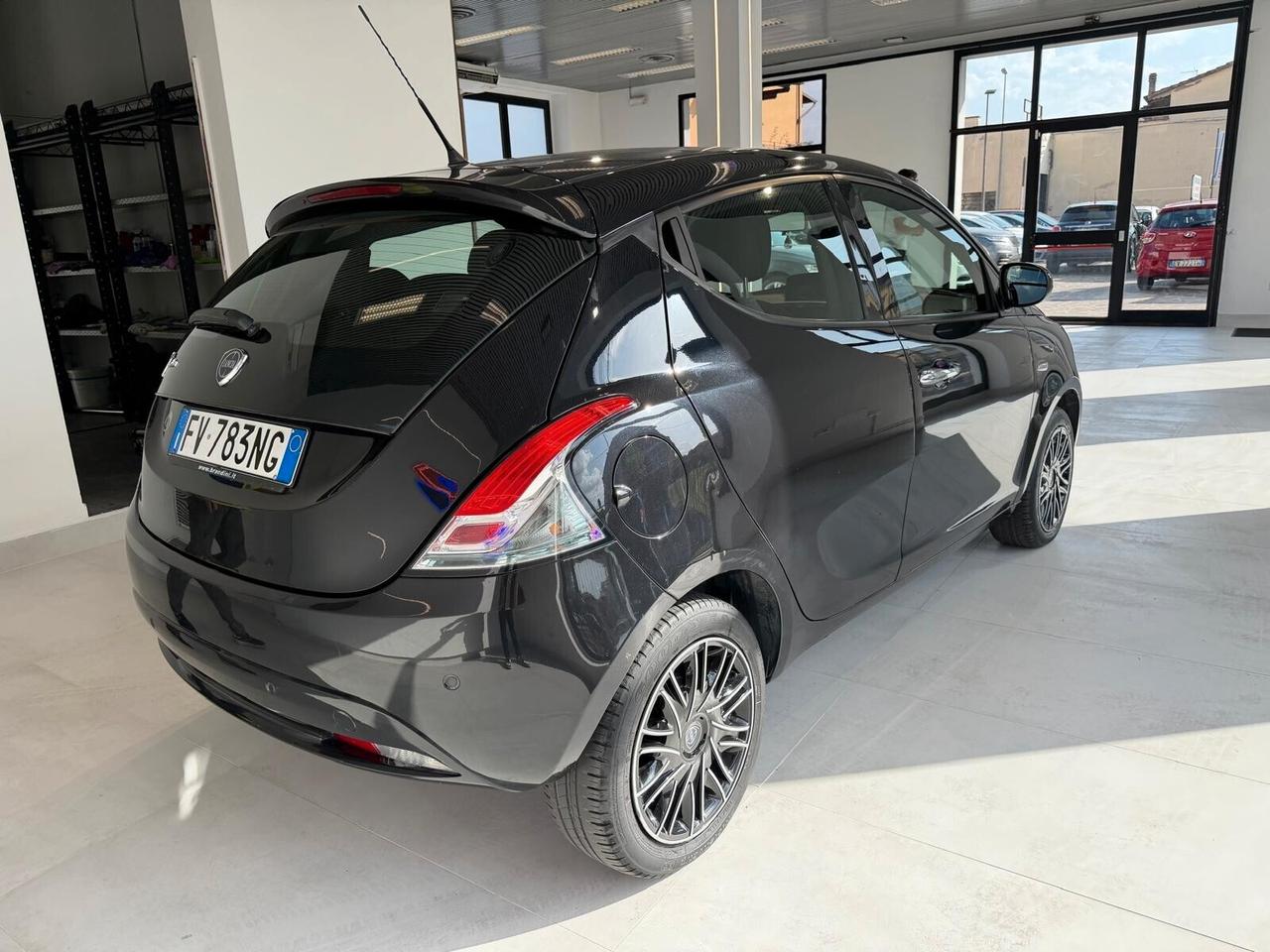Lancia Ypsilon 1.2 Platinum " 40 MILA KM CERTIFICATI "