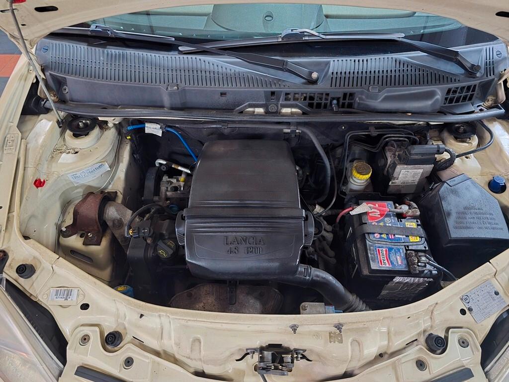 Lancia Ypsilon 1.2 Argento