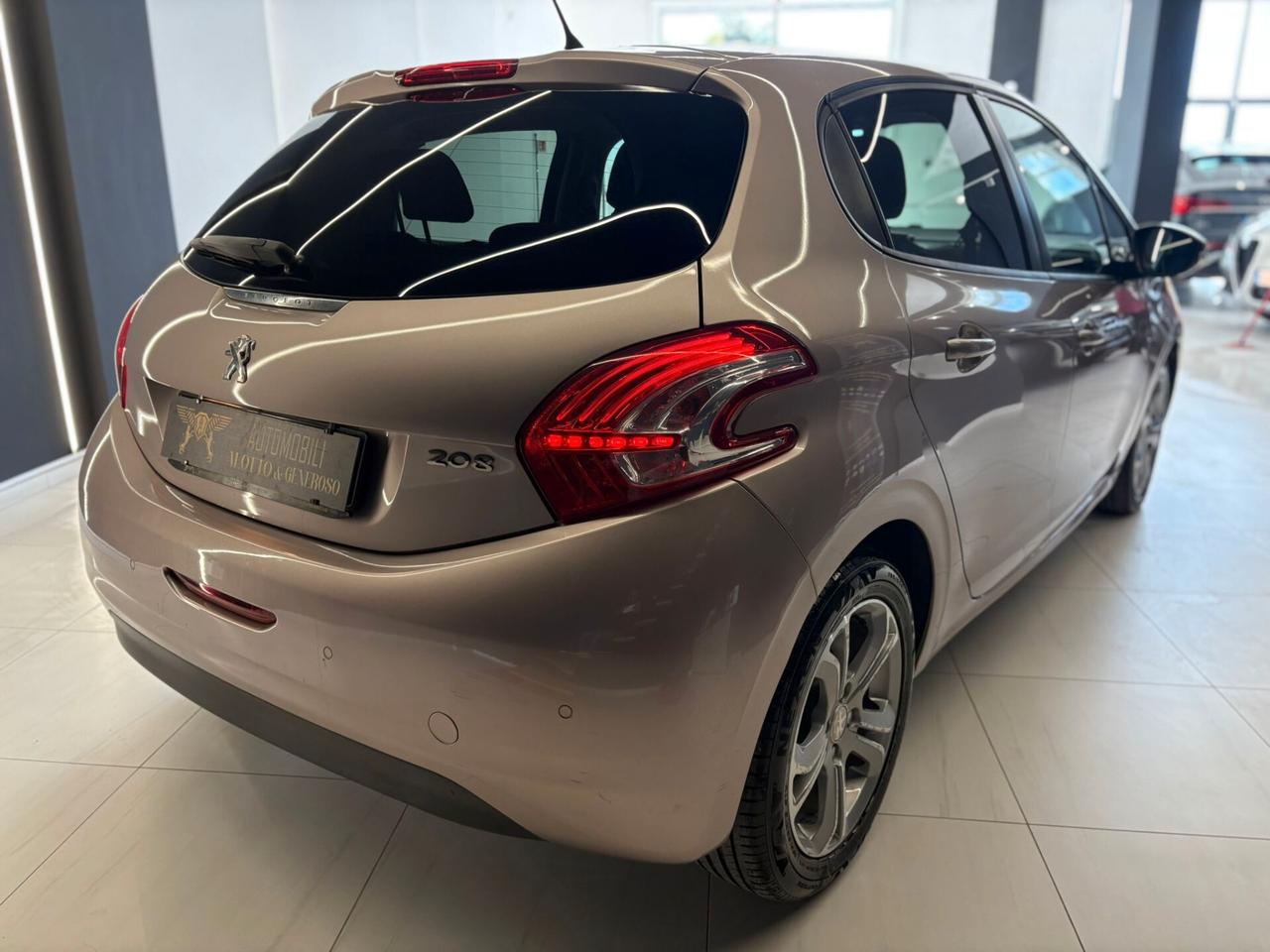 Peugeot 208 1.4 HDi 68 CV 5 porte Allure