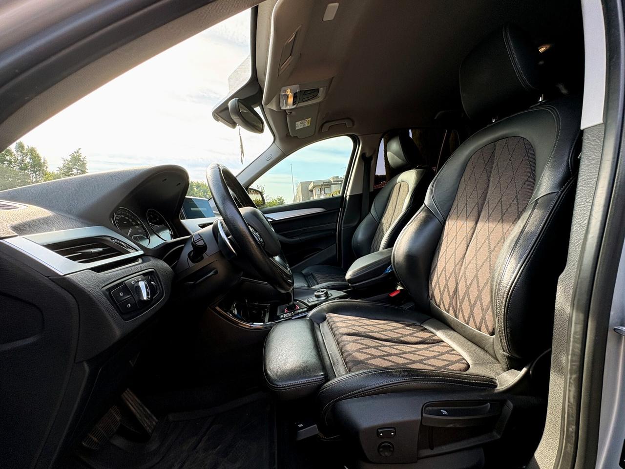 BMW X1 2.0D aut. 4x4-Pelle,Navi,Camera-FULL-2018