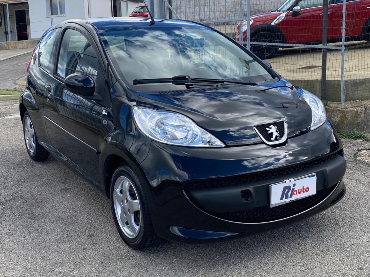 Peugeot 107 1.0 68CV 3p. Sweet Years