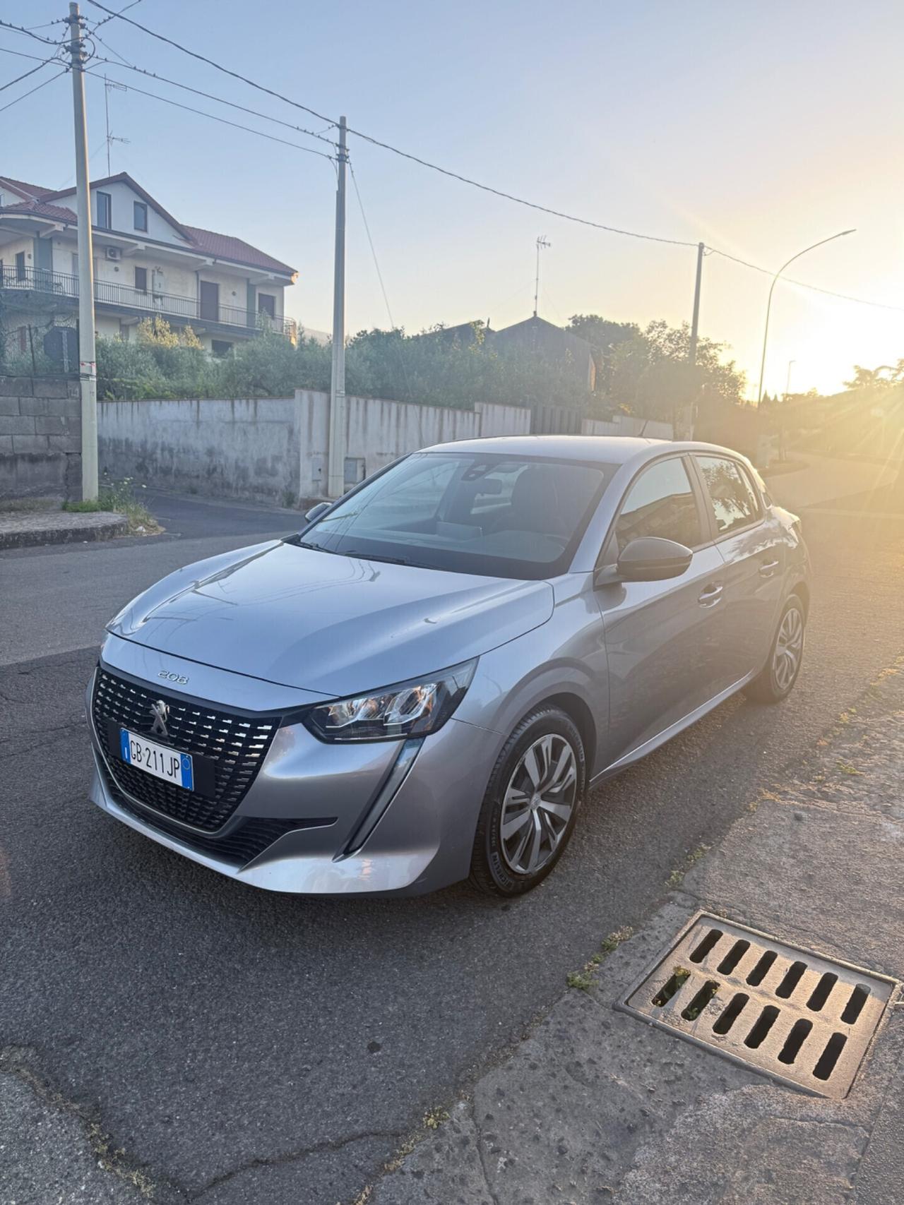 Peugeot 208 PureTech 75cv