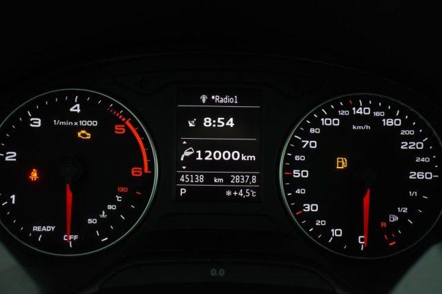 AUDI Q2 Q2 30 TDI S tronic Business