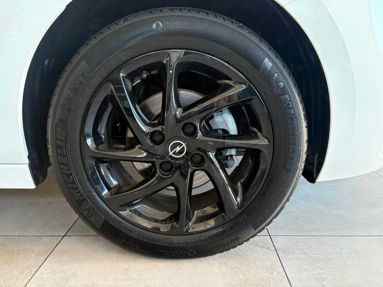 Opel Corsa F 1,2 Ltr. - 55 kW Design&Tech