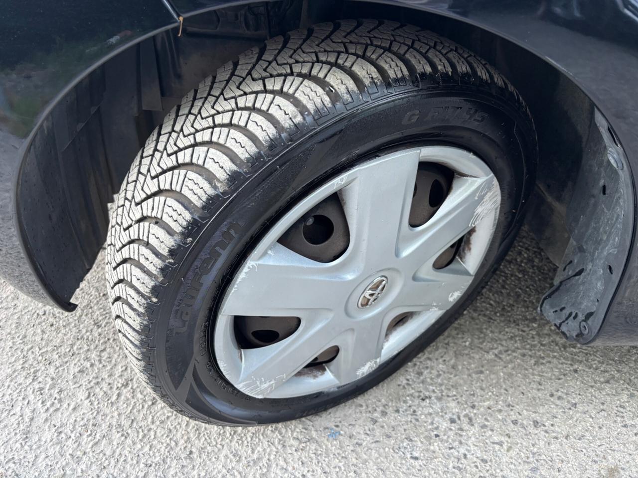Toyota Aygo 1.0 5 porte Sol OK NEOPATENTATI