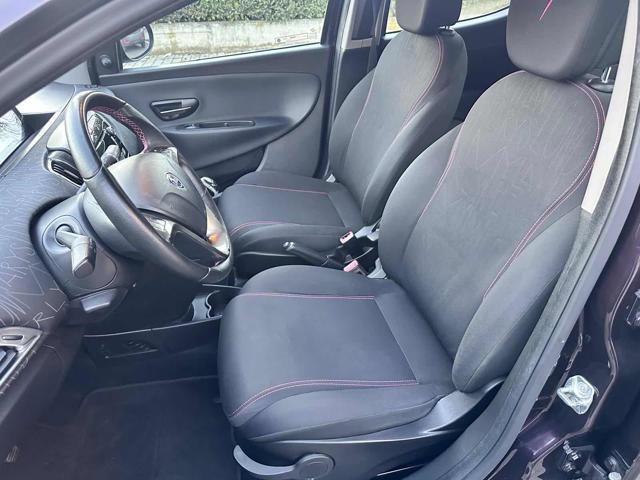 LANCIA Ypsilon 1.2 69 CV 5 porte Platinum