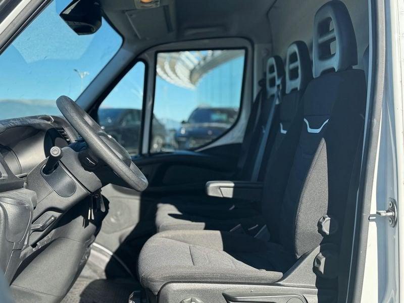 Iveco Daily Daily 35S14V 2.3 HPT PM-SL-TM Furgone PREZZO + IVA