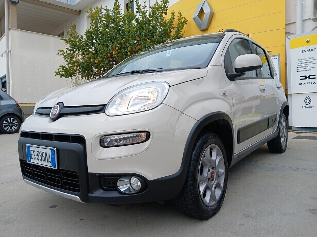 FIAT Panda 4x4 1.300 MultiJet 75cv Gancio Traino