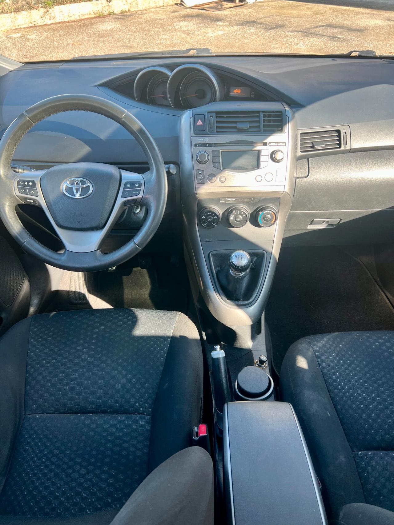 Toyota Verso 1.6 Sol