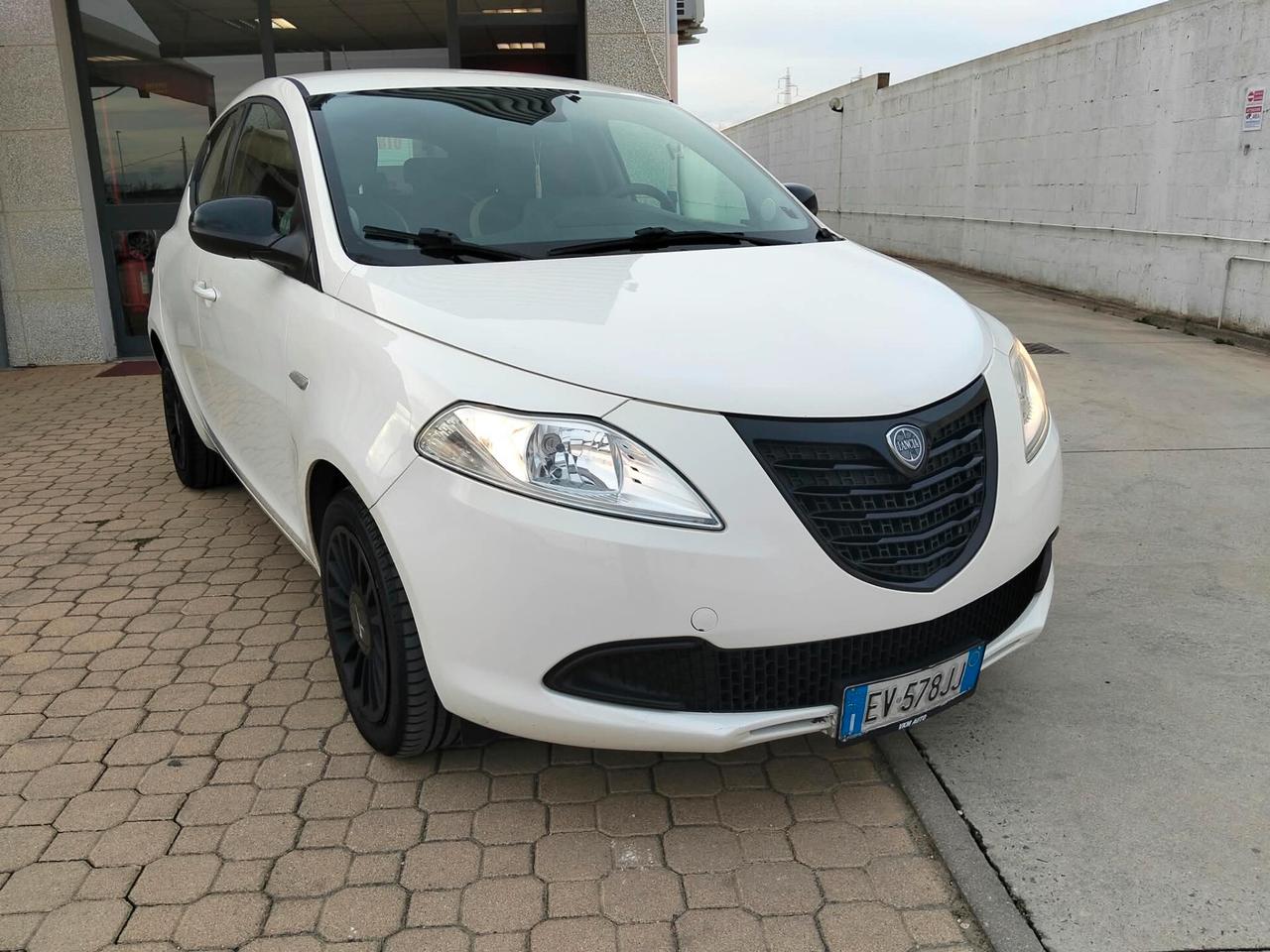 Lancia Ypsilon 1.3 MJT 16V 95 CV GARANTITA