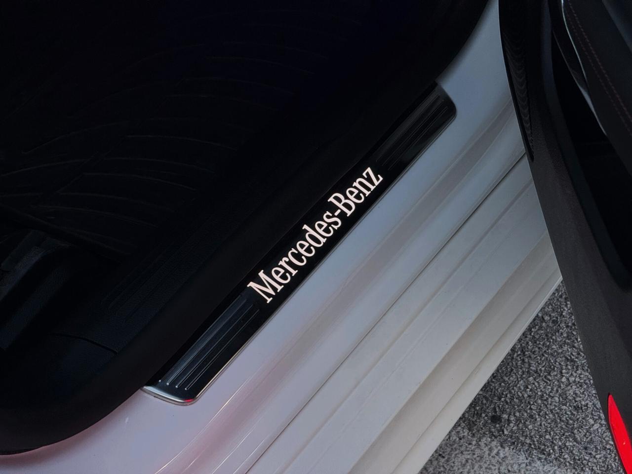 Mercedes-Benz CLA 180 d Premium AMG TETTO