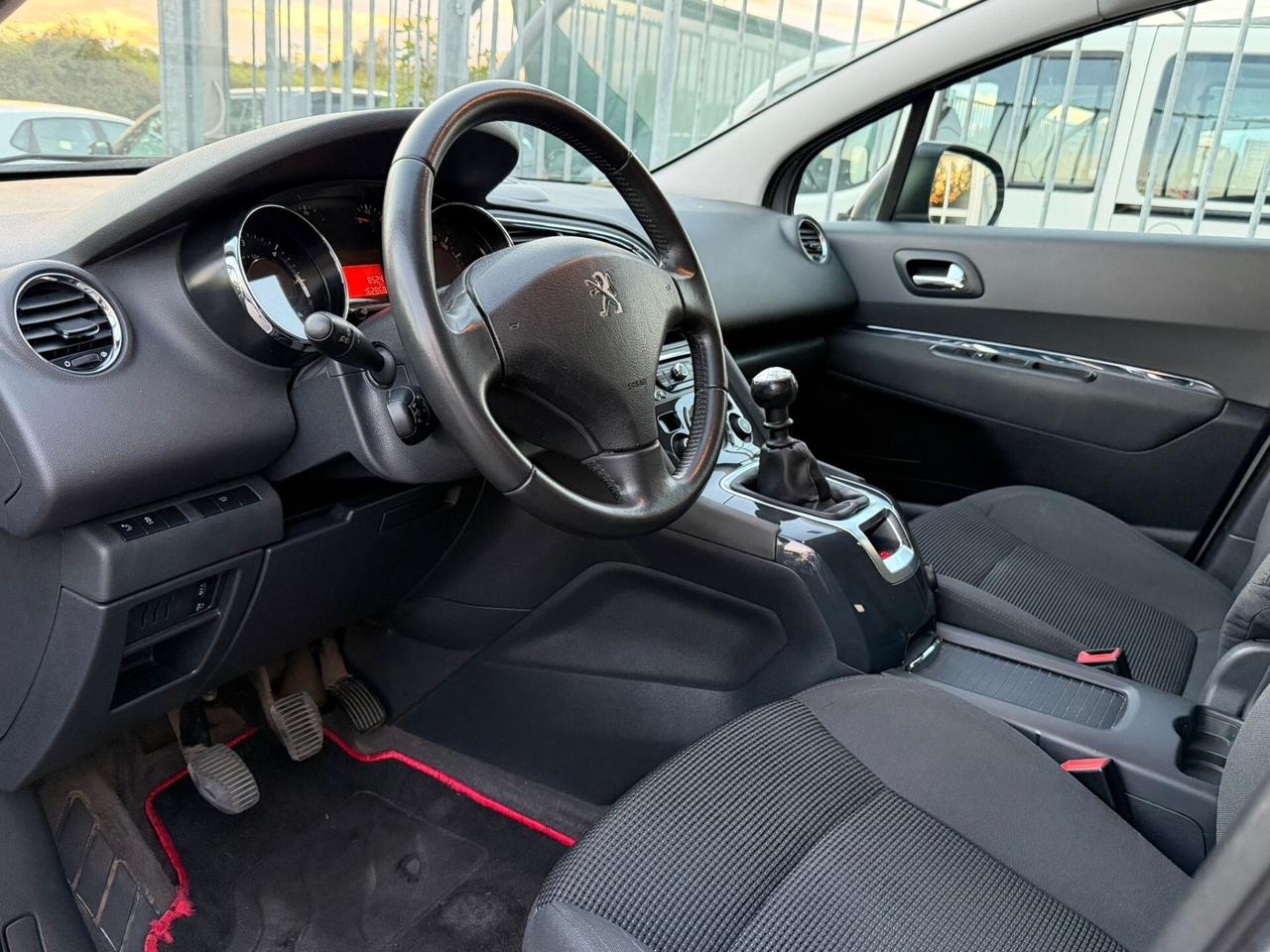 Peugeot 5008 BlueHDi 120 EAT6 S&S Allure