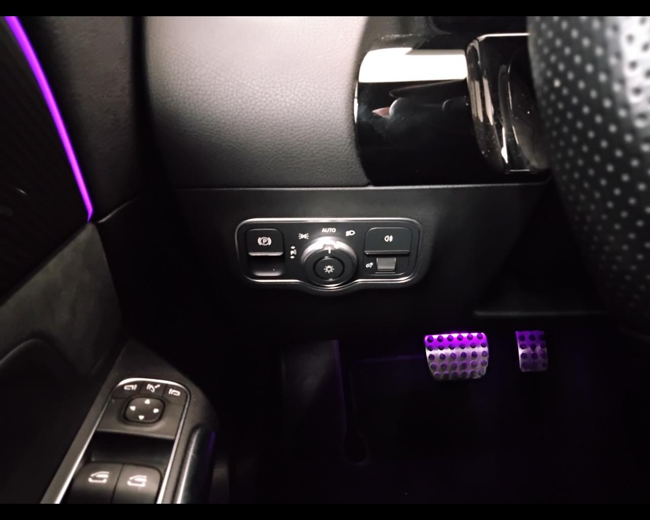 Mercedes-Benz GLA-H247 2020 - GLA 200 d Premium auto