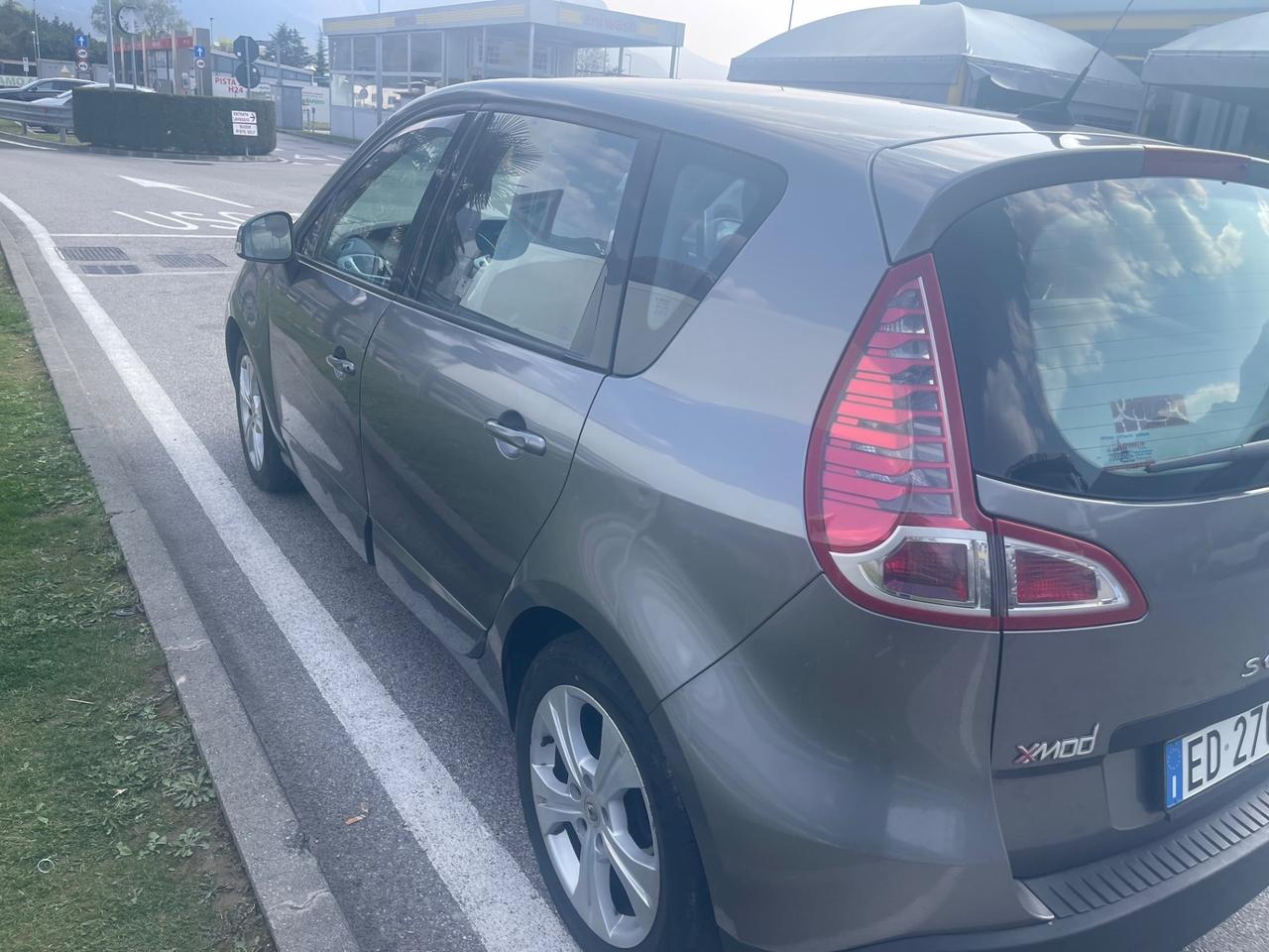 Renault Scenic Scénic X-Mod 1.5 dCi 110CV EDC Luxe