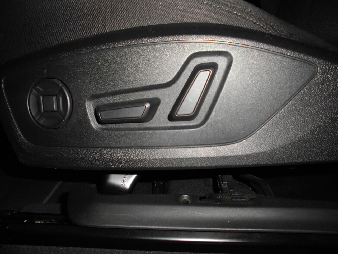 Audi Q3 35 TDI S tronic Business Advanced