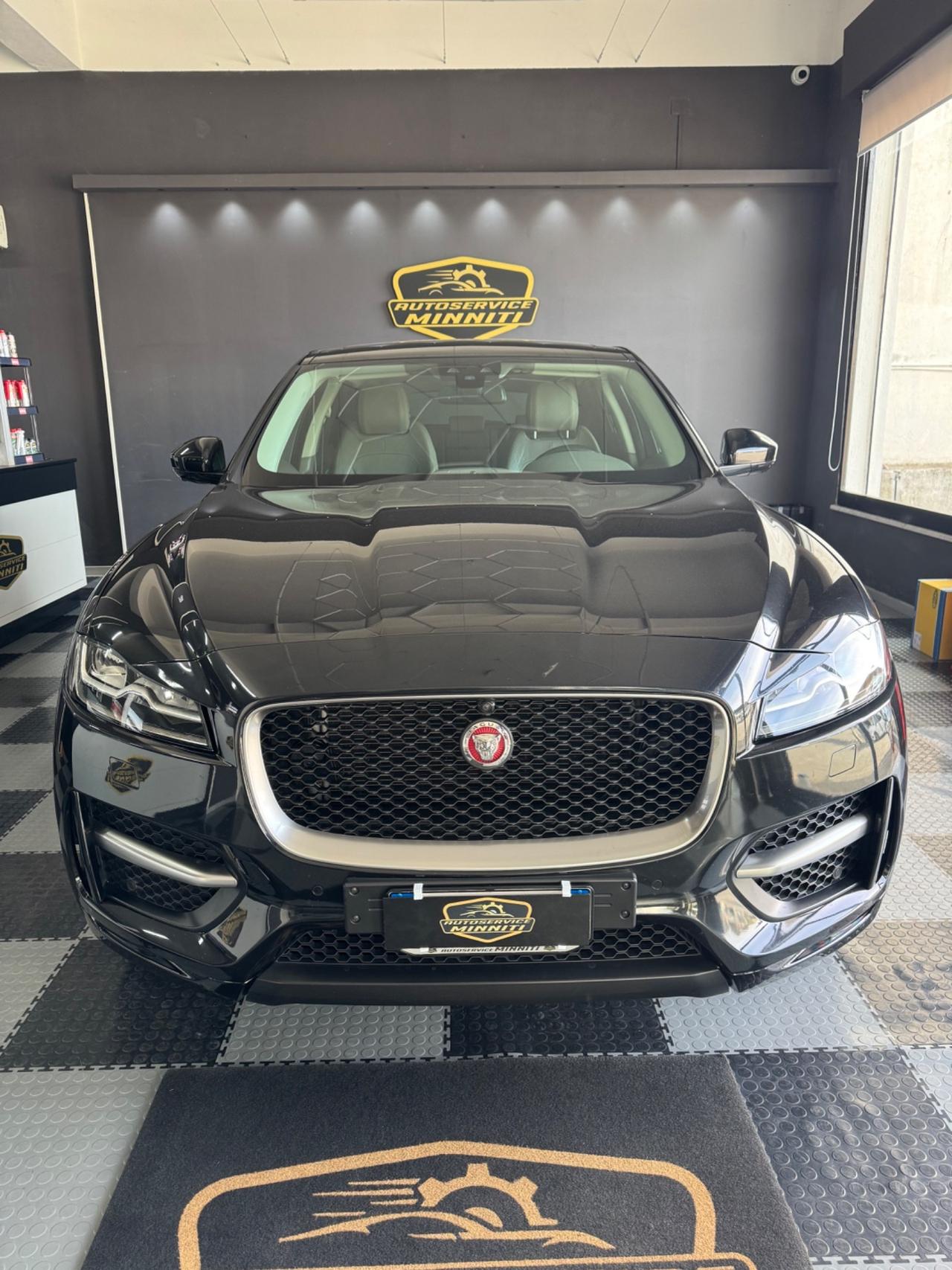 Jaguar F-Pace 2.0 D 180 CV AWD R-Sport