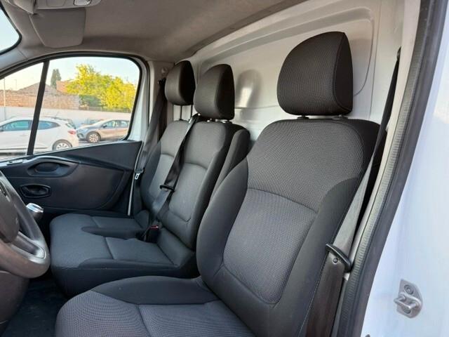 Renault Trafic 2.0 dCi 120 cv P.c T.n Ice 2022