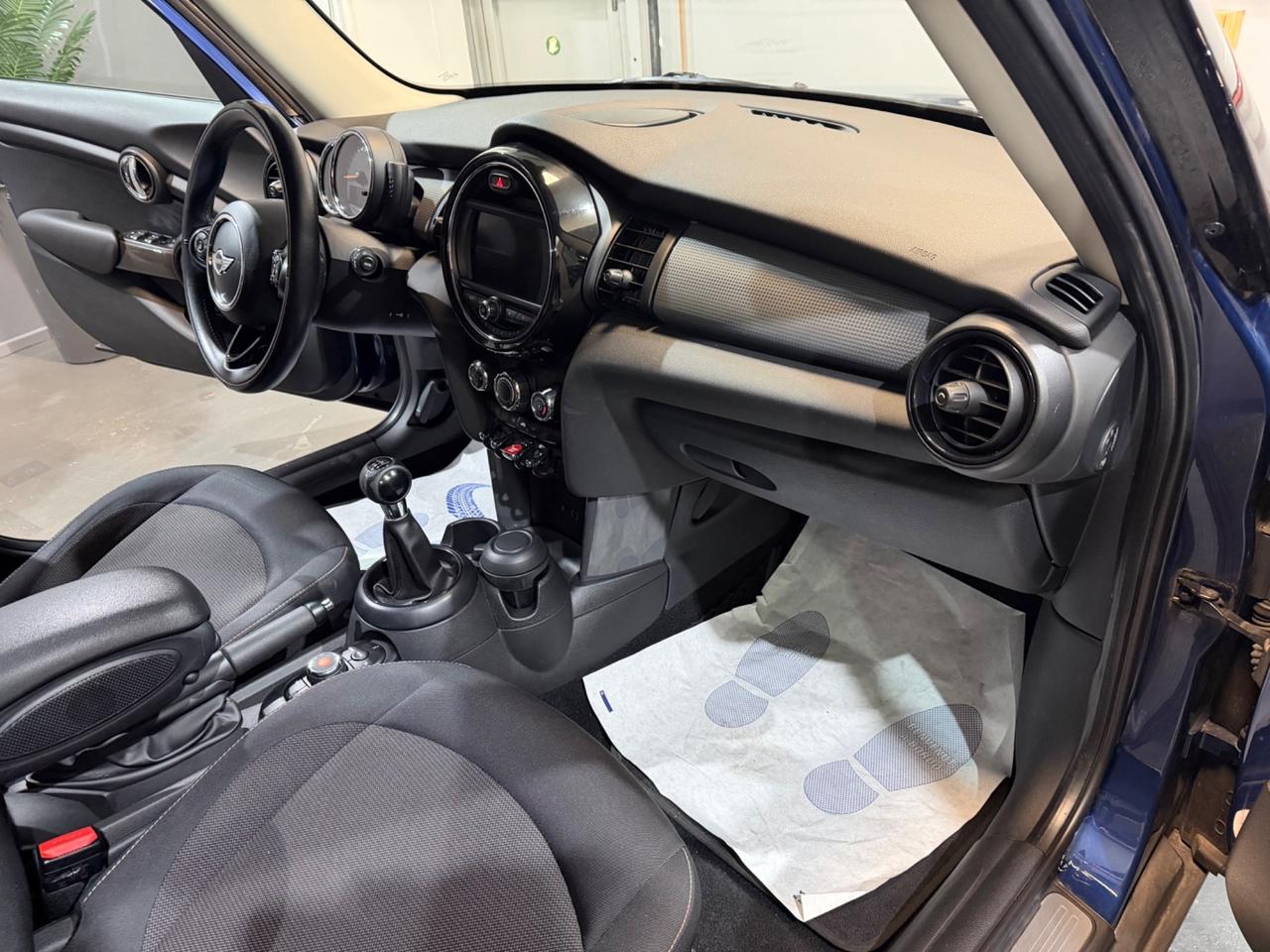 MINI 1.5 COOPER 5 PORTE