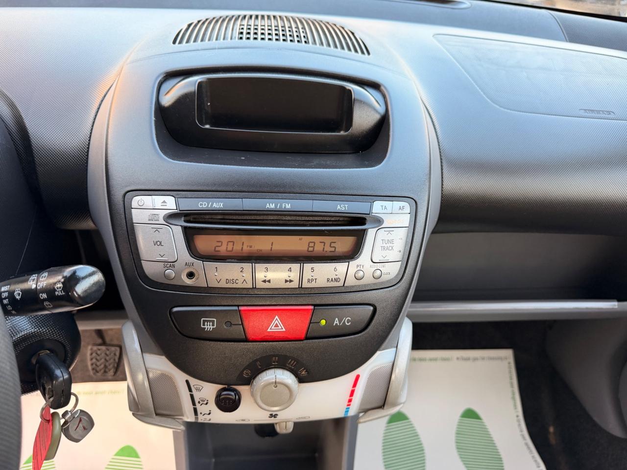 Peugeot 107 1.0 Sweet Years 2Tronic 80.000km