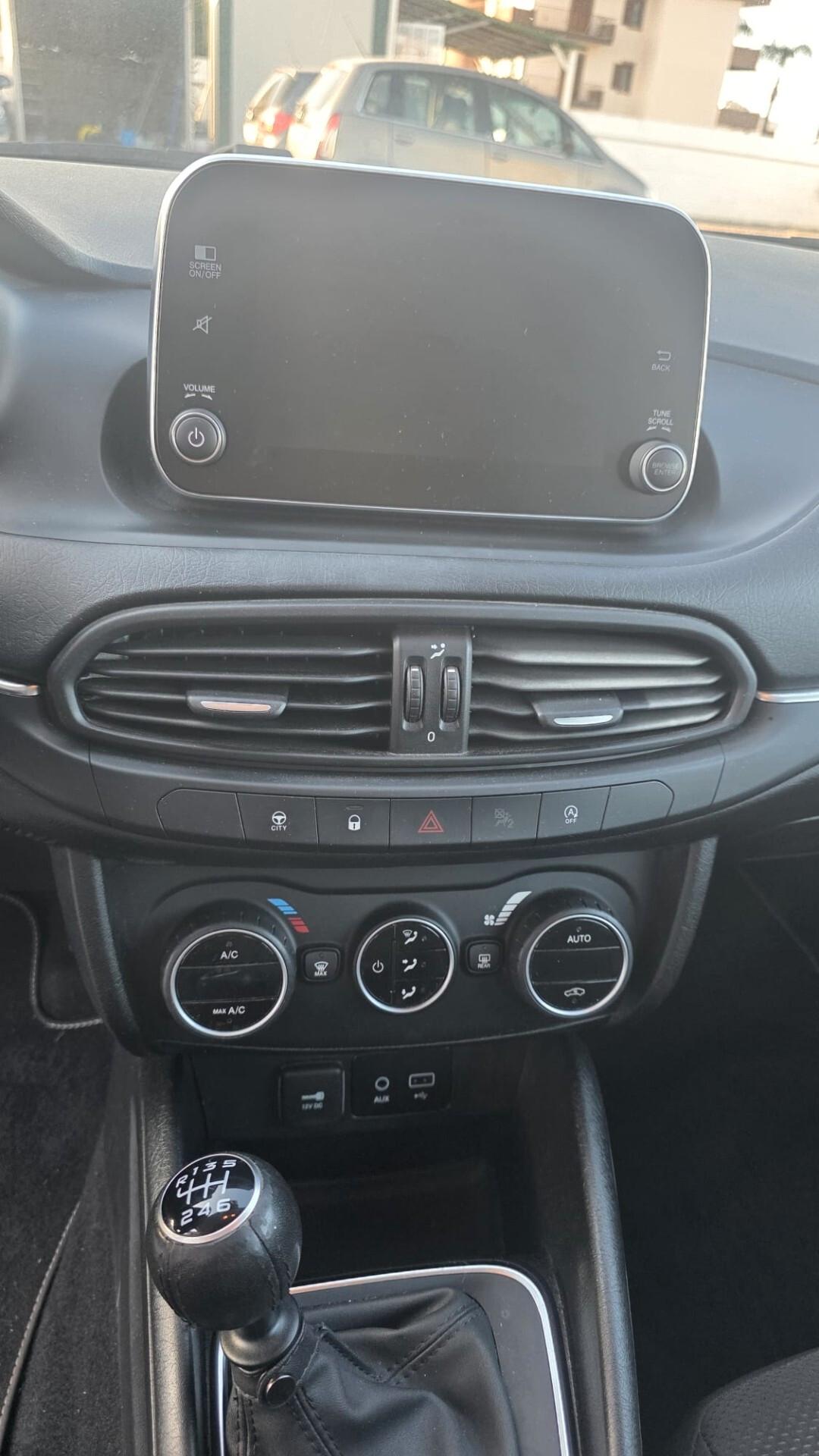 Fiat Tipo 1.6 Mjt S&S SW Lounge